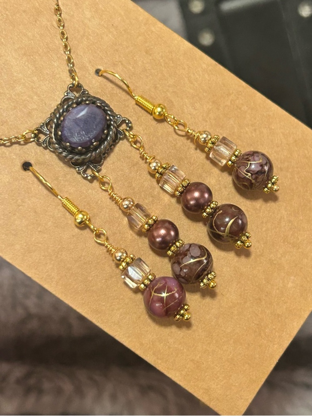 Handcrafted elegant vintage dogtooth glass necklace and earring set